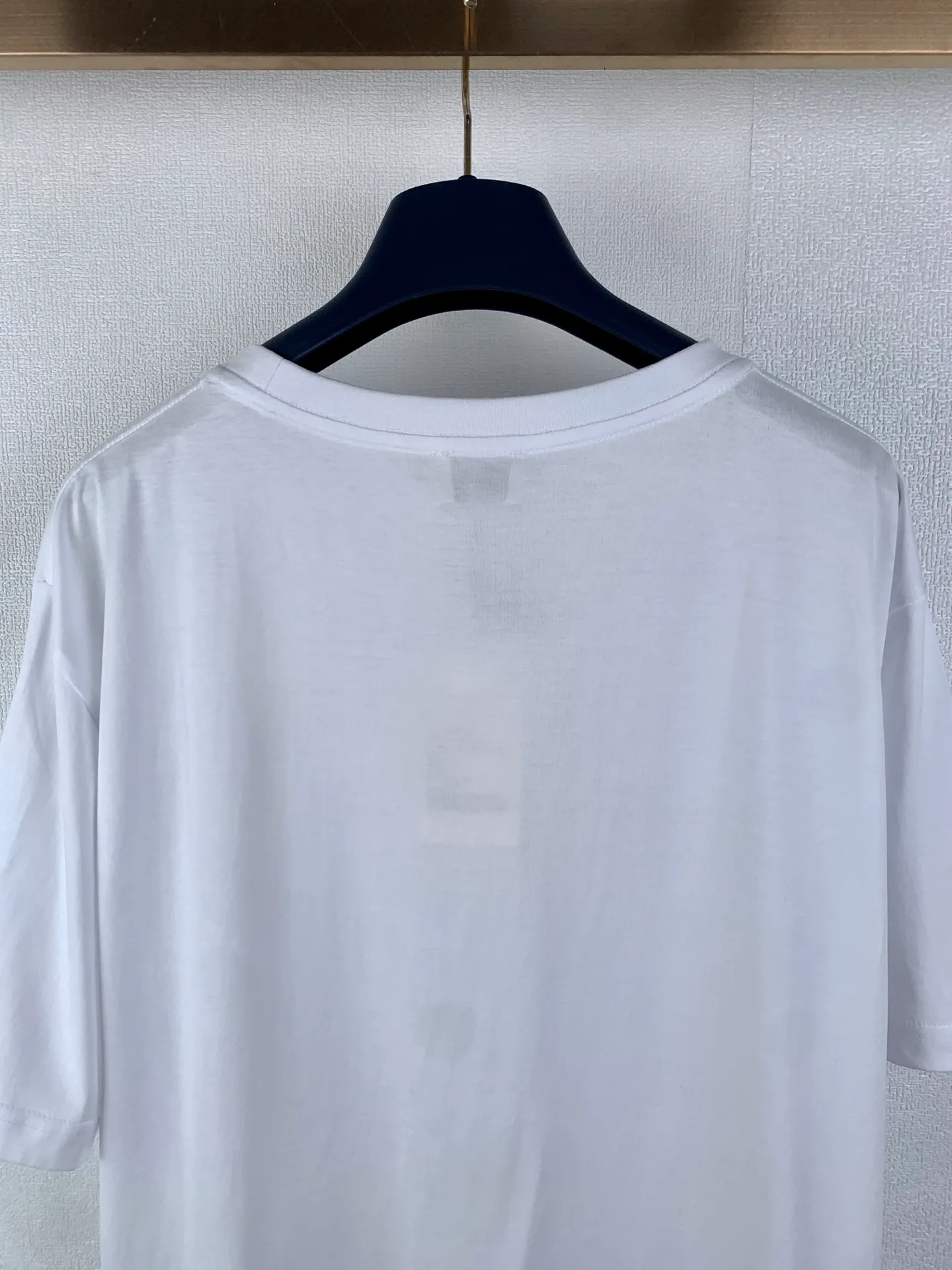 SAINT LAURENT Classic T Authentic 2322 ，50 170 ，1*1 280 ， ， ， 1：1 ， Size：S M L XL